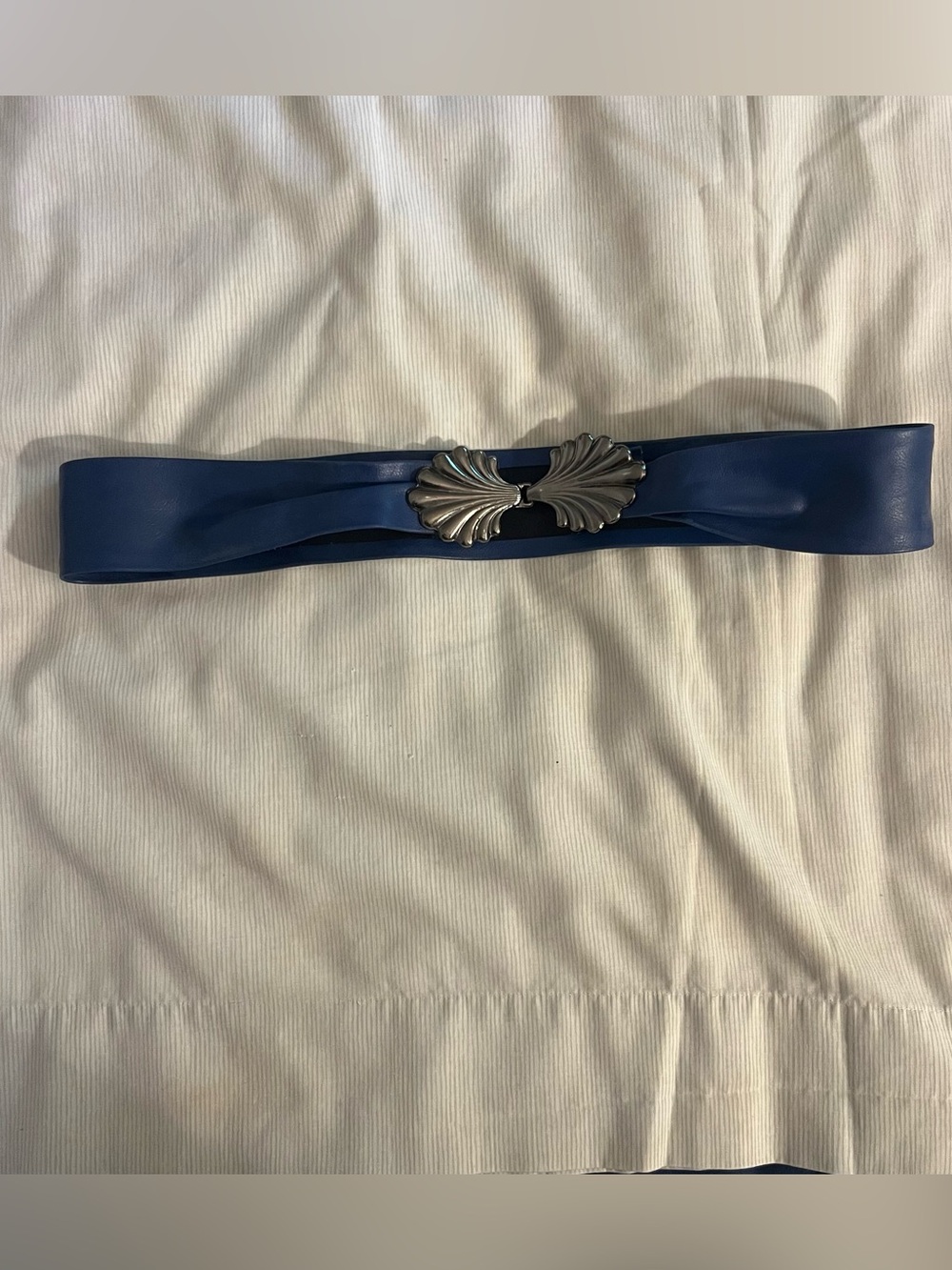 Vintage 80’s Blue Women's Decorative Leather Waist Belt/ polished metal buckle